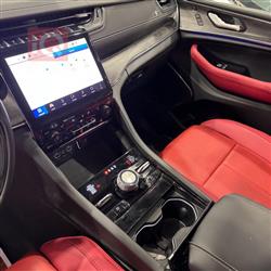 جیپ گراند شیرۆکی